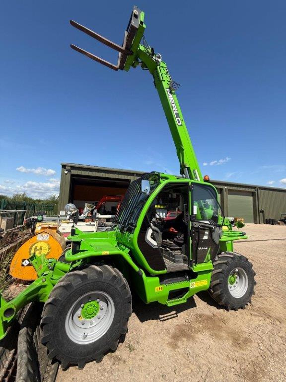 MERLO P40.13 - Teleskopický manipulátor: obrázek 1 MERLO P40.13 - Teleskopický manipulátor: obrázek 1