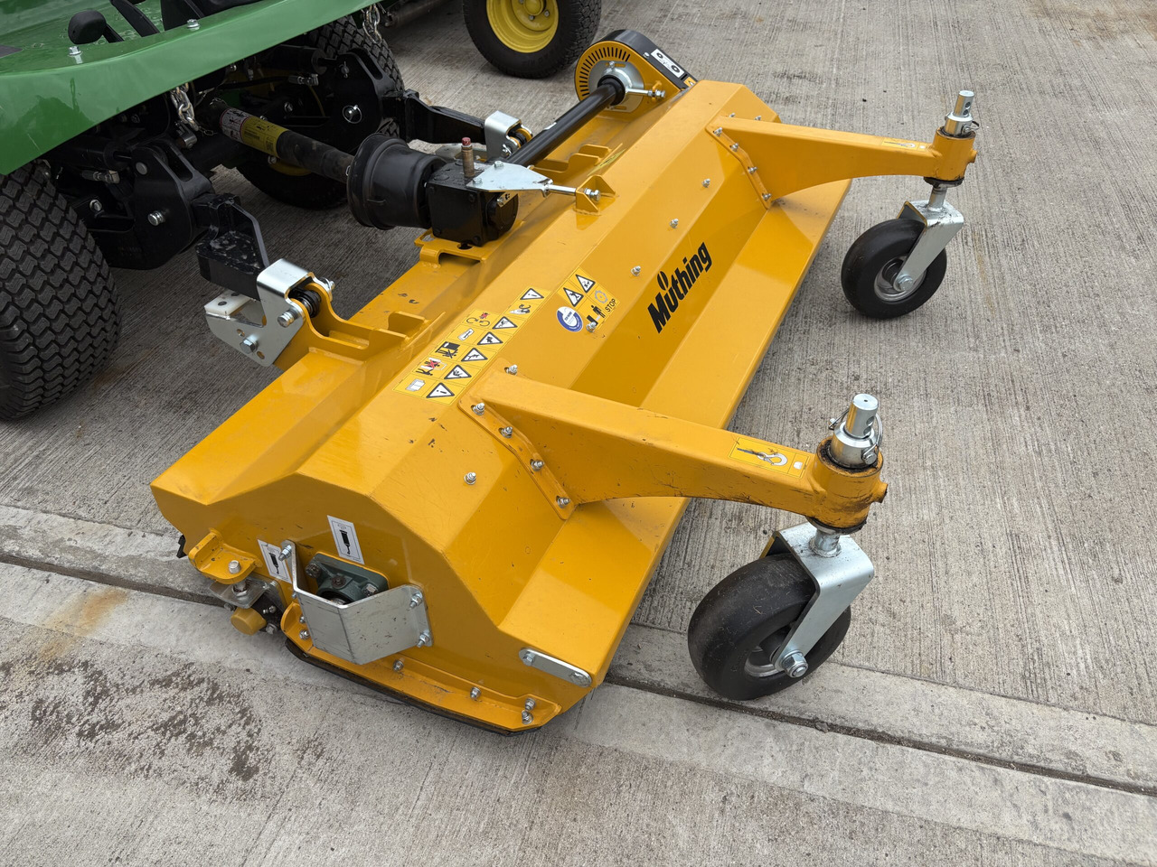 Muthing MU-FM160 JD Outfront Flail Mower Demo - Kladívkový mulčovač: obrázek 2 Muthing MU-FM160 JD Outfront Flail Mower Demo - Kladívkový mulčovač: obrázek 2