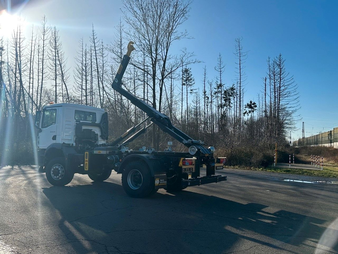 MAN TGM 18.320 4x4 Euro 6e Hyva 12-45 - Hákový nosič kontejnerů, Auto s hydraulickou rukou: obrázek 4 MAN TGM 18.320 4x4 Euro 6e Hyva 12-45 - Hákový nosič kontejnerů, Auto s hydraulickou rukou: obrázek 4