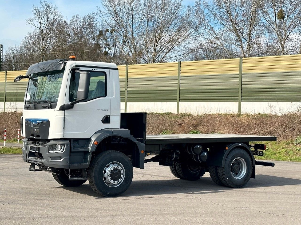 MAN TGM 18.320 4x4 Euro 6e Plato - Nákladní automobil valníkový/ Plošinový: obrázek 2 MAN TGM 18.320 4x4 Euro 6e Plato - Nákladní automobil valníkový/ Plošinový: obrázek 2