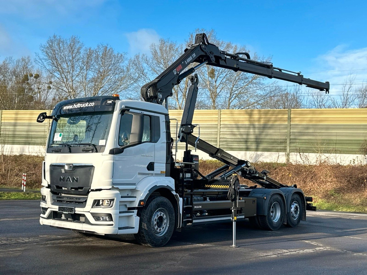 MAN TGS 26.470 6x2 Abrollkipper + Kran Hiab 138-3 - Hákový nosič kontejnerů, Auto s hydraulickou rukou: obrázek 2 MAN TGS 26.470 6x2 Abrollkipper + Kran Hiab 138-3 - Hákový nosič kontejnerů, Auto s hydraulickou rukou: obrázek 2
