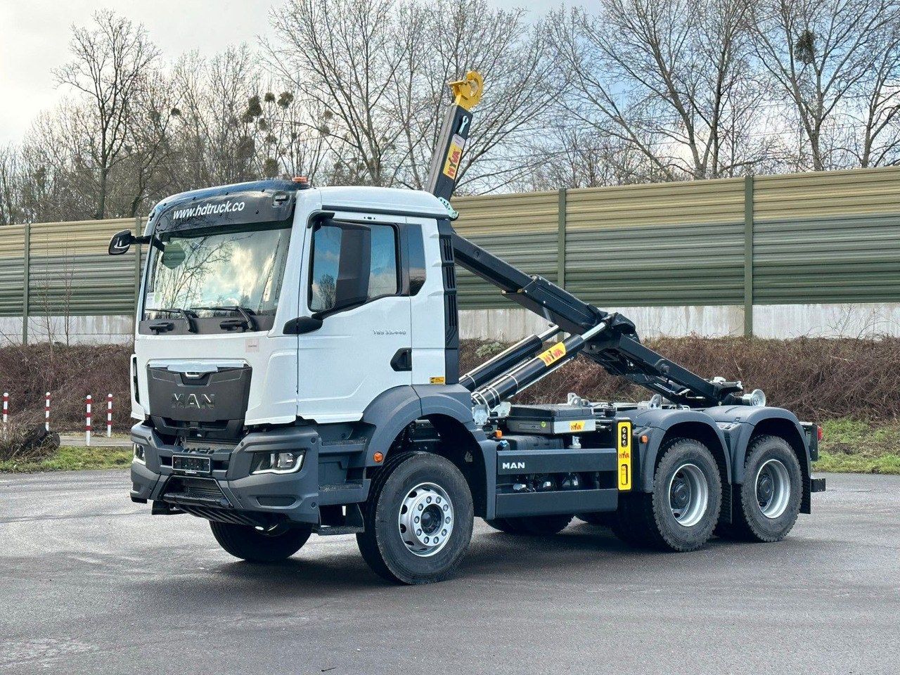 MAN TGS 33.440 6x4 Euro6e Abrollkipper Hyva - Hákový nosič kontejnerů, Auto s hydraulickou rukou: obrázek 2 MAN TGS 33.440 6x4 Euro6e Abrollkipper Hyva - Hákový nosič kontejnerů, Auto s hydraulickou rukou: obrázek 2