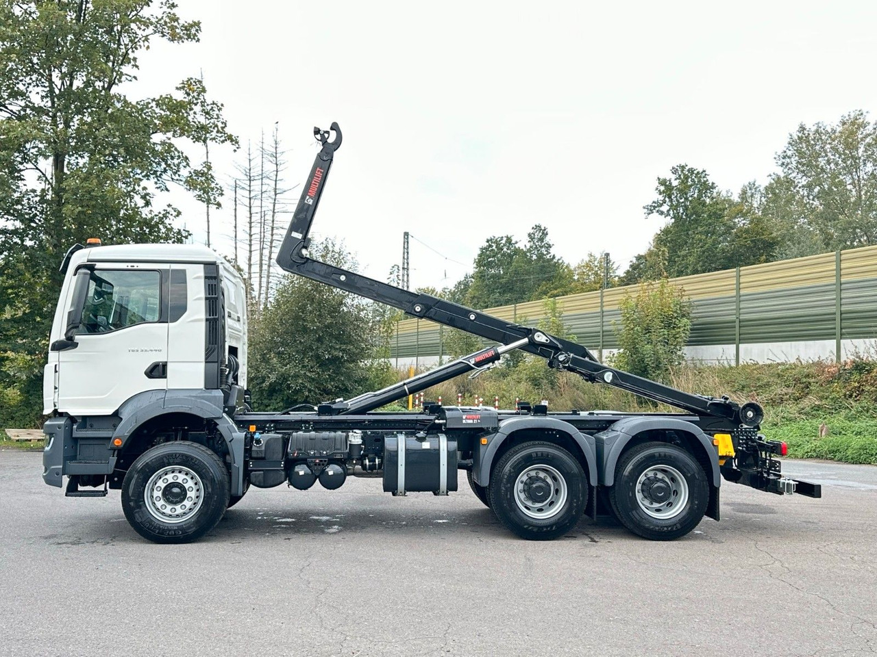 MAN TGS 33.440 6x4 Euro6e MultiLift 21S59 - Hákový nosič kontejnerů, Auto s hydraulickou rukou: obrázek 3 MAN TGS 33.440 6x4 Euro6e MultiLift 21S59 - Hákový nosič kontejnerů, Auto s hydraulickou rukou: obrázek 3
