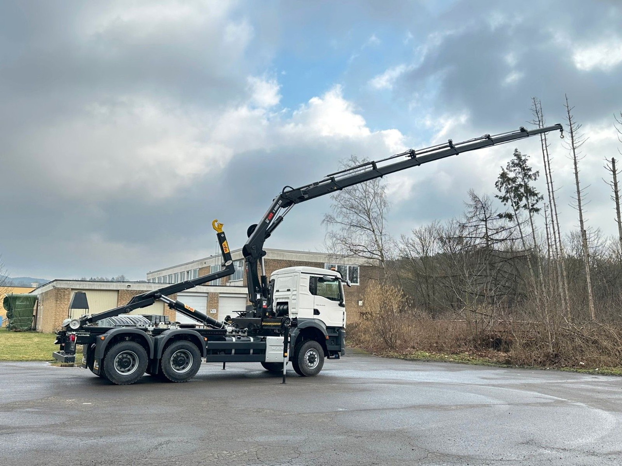Hákový nosič kontejnerů, Auto s hydraulickou rukou MAN TGS 33.440 6x6 BB Abrollkipper+Kran Hiab 228-6: obrázek 7