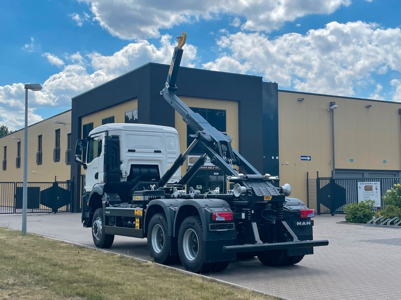 MAN TGS 33.440 6x6 Euro6e Hyva - Hiab MultiLift - Hákový nosič kontejnerů, Auto s hydraulickou rukou: obrázek 4 MAN TGS 33.440 6x6 Euro6e Hyva - Hiab MultiLift - Hákový nosič kontejnerů, Auto s hydraulickou rukou: obrázek 4