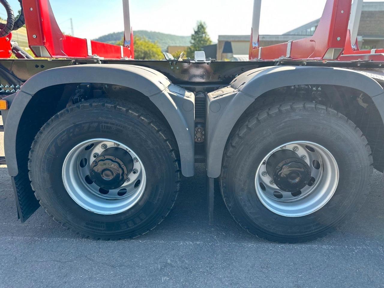 Lesovůz, Auto s hydraulickou rukou MAN TGS 33.510 6X4 BB Euro6e  EPSILON 150Z: obrázek 13