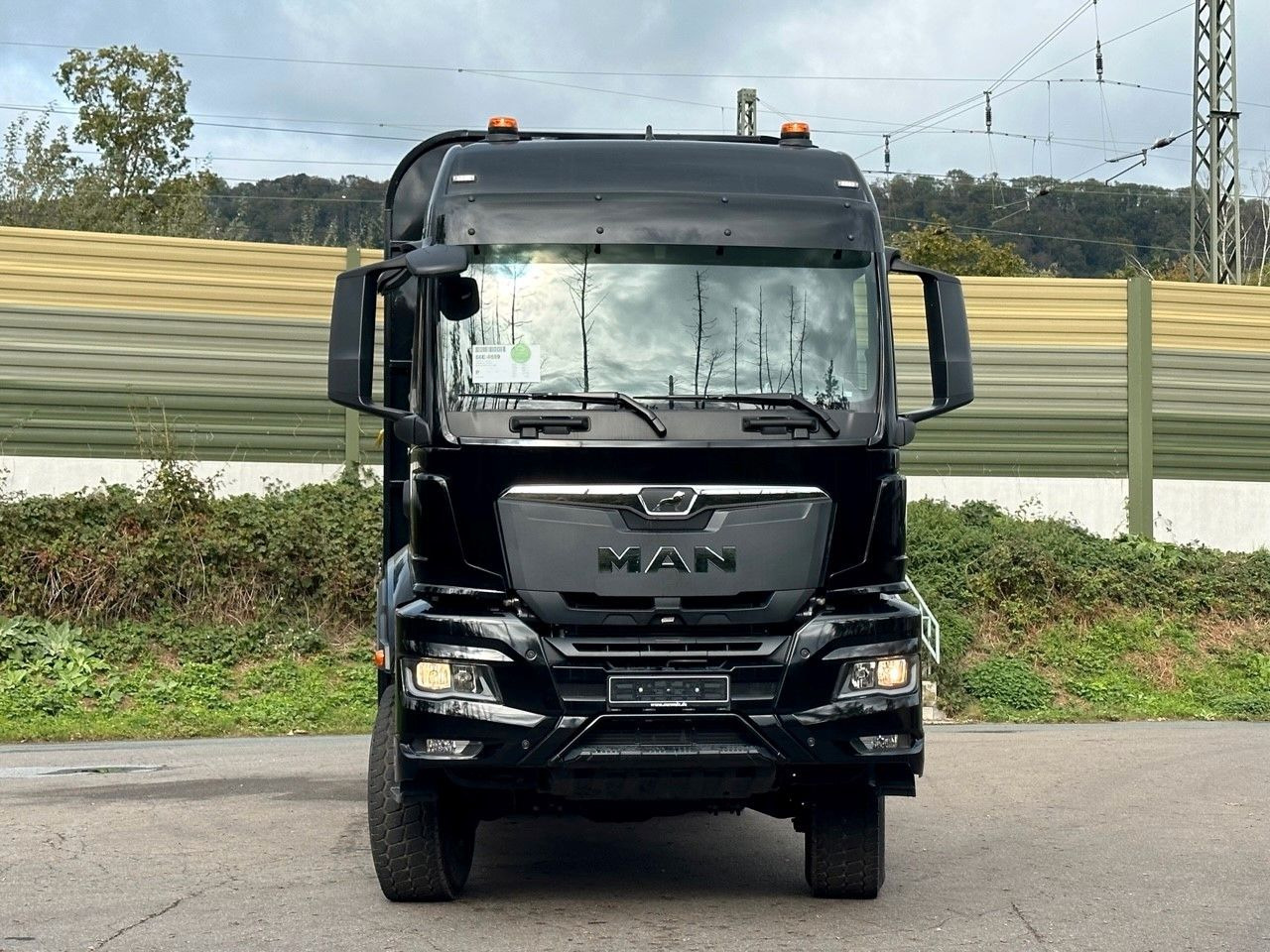 MAN TGS 33.520 6X6 Euro6e LogLift 165 Z - Lesovůz, Auto s hydraulickou rukou: obrázek 2 MAN TGS 33.520 6X6 Euro6e LogLift 165 Z - Lesovůz, Auto s hydraulickou rukou: obrázek 2