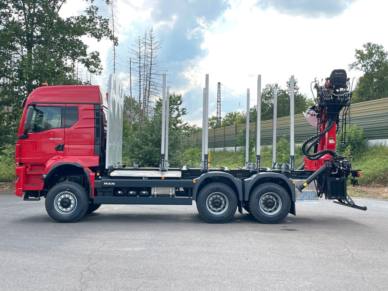 MAN TGS 33.520 6X6 Euro6e Radstand 3900mm EPSILON - Lesovůz, Auto s hydraulickou rukou: obrázek 4 MAN TGS 33.520 6X6 Euro6e Radstand 3900mm EPSILON - Lesovůz, Auto s hydraulickou rukou: obrázek 4