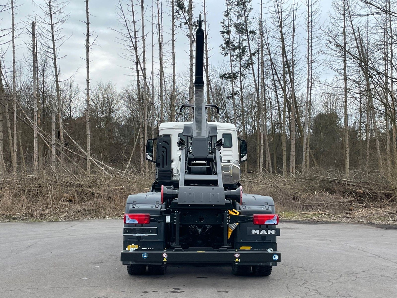 MAN TGS 35.470 8x4 Euro6e Hiab MultLift Abrollkipper - Hákový nosič kontejnerů, Auto s hydraulickou rukou: obrázek 5 MAN TGS 35.470 8x4 Euro6e Hiab MultLift Abrollkipper - Hákový nosič kontejnerů, Auto s hydraulickou rukou: obrázek 5