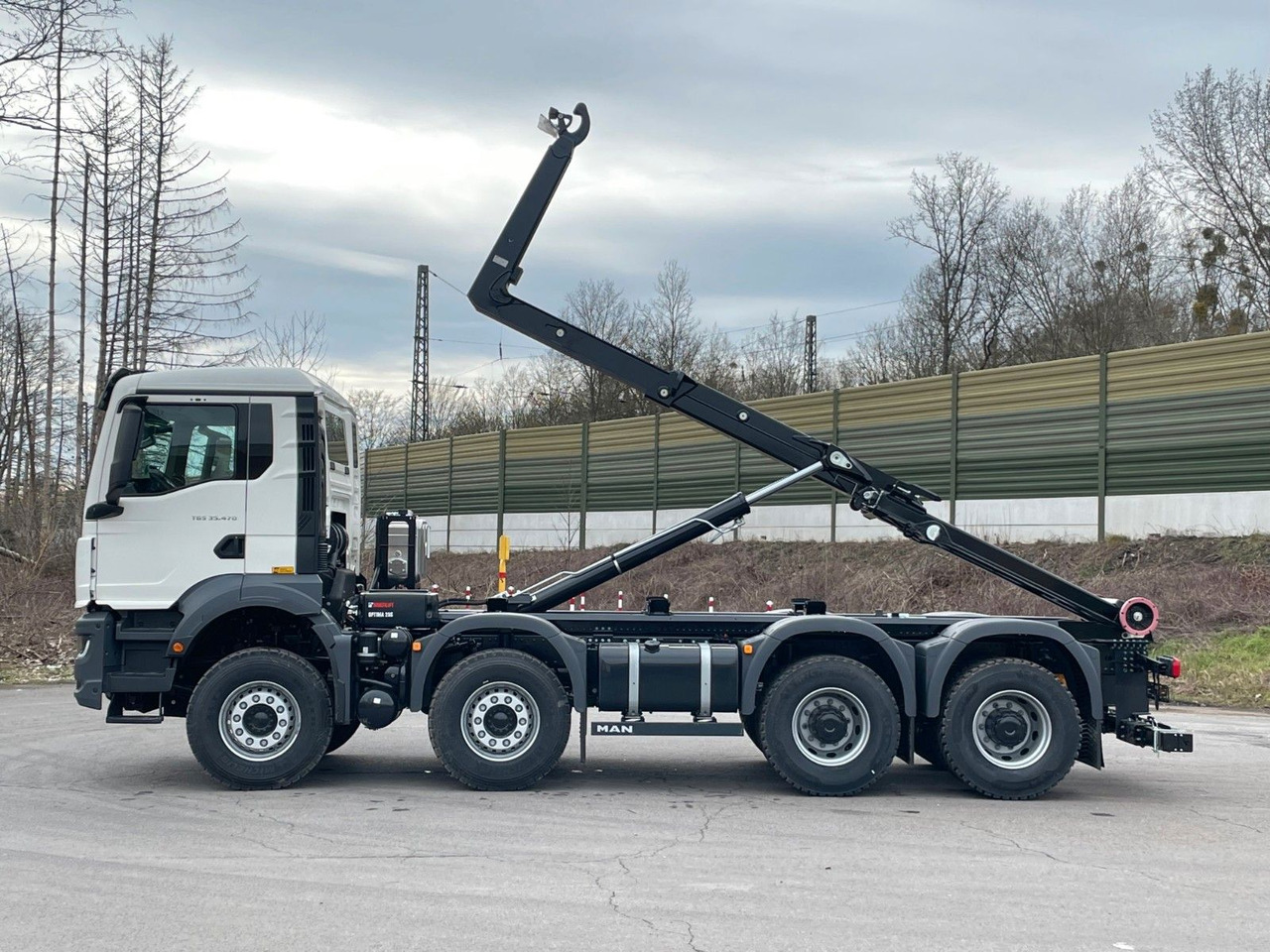 MAN TGS 35.470 8x4 Euro6e Hiab MultLift Abrollkipper - Hákový nosič kontejnerů, Auto s hydraulickou rukou: obrázek 3 MAN TGS 35.470 8x4 Euro6e Hiab MultLift Abrollkipper - Hákový nosič kontejnerů, Auto s hydraulickou rukou: obrázek 3
