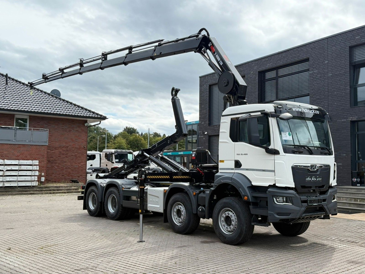 MAN TGS 35.480 8x4 Abrollkipper + Kran HIAB 228-6 - Hákový nosič kontejnerů, Auto s hydraulickou rukou: obrázek 2 MAN TGS 35.480 8x4 Abrollkipper + Kran HIAB 228-6 - Hákový nosič kontejnerů, Auto s hydraulickou rukou: obrázek 2