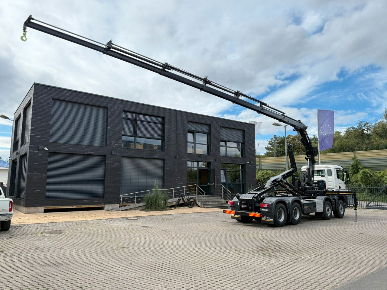 MAN TGS 35.480 8x4 Abrollkipper + Kran HIAB 228-6 - Hákový nosič kontejnerů, Auto s hydraulickou rukou: obrázek 4 MAN TGS 35.480 8x4 Abrollkipper + Kran HIAB 228-6 - Hákový nosič kontejnerů, Auto s hydraulickou rukou: obrázek 4