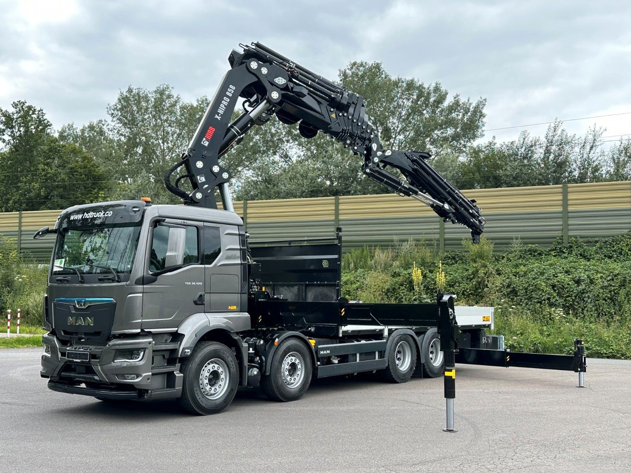 MAN TGS 35.520 8x4 BL HIAB X-HiPro858E-8 & Jib150x-6 - Nákladní automobil valníkový/ Plošinový, Auto s hydraulickou rukou: obrázek 1 MAN TGS 35.520 8x4 BL HIAB X-HiPro858E-8 & Jib150x-6 - Nákladní automobil valníkový/ Plošinový, Auto s hydraulickou rukou: obrázek 1