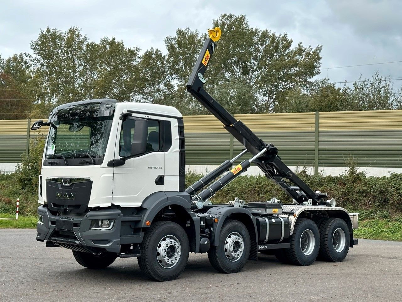 Hákový nosič kontejnerů MAN TGS 41.440 8x4 Euro6e Hyva 26-55 Abrollkipper: obrázek 9