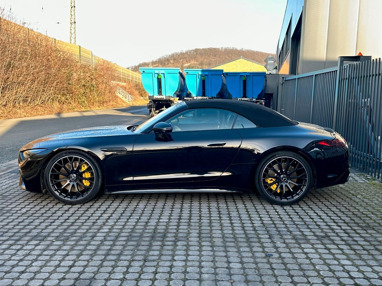Mercedes-Benz SL 63 AMG Mercedes-AMG SL 63 4MATIC+ - Osobní auto: obrázek 2 Mercedes-Benz SL 63 AMG Mercedes-AMG SL 63 4MATIC+ - Osobní auto: obrázek 2
