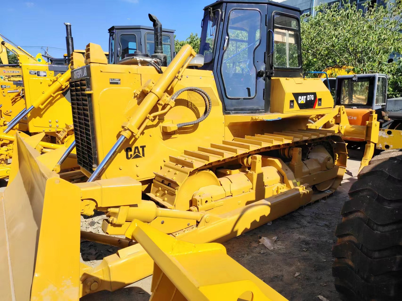 CATERPILLAR D7G - Buldozer: obrázek 1 CATERPILLAR D7G - Buldozer: obrázek 1