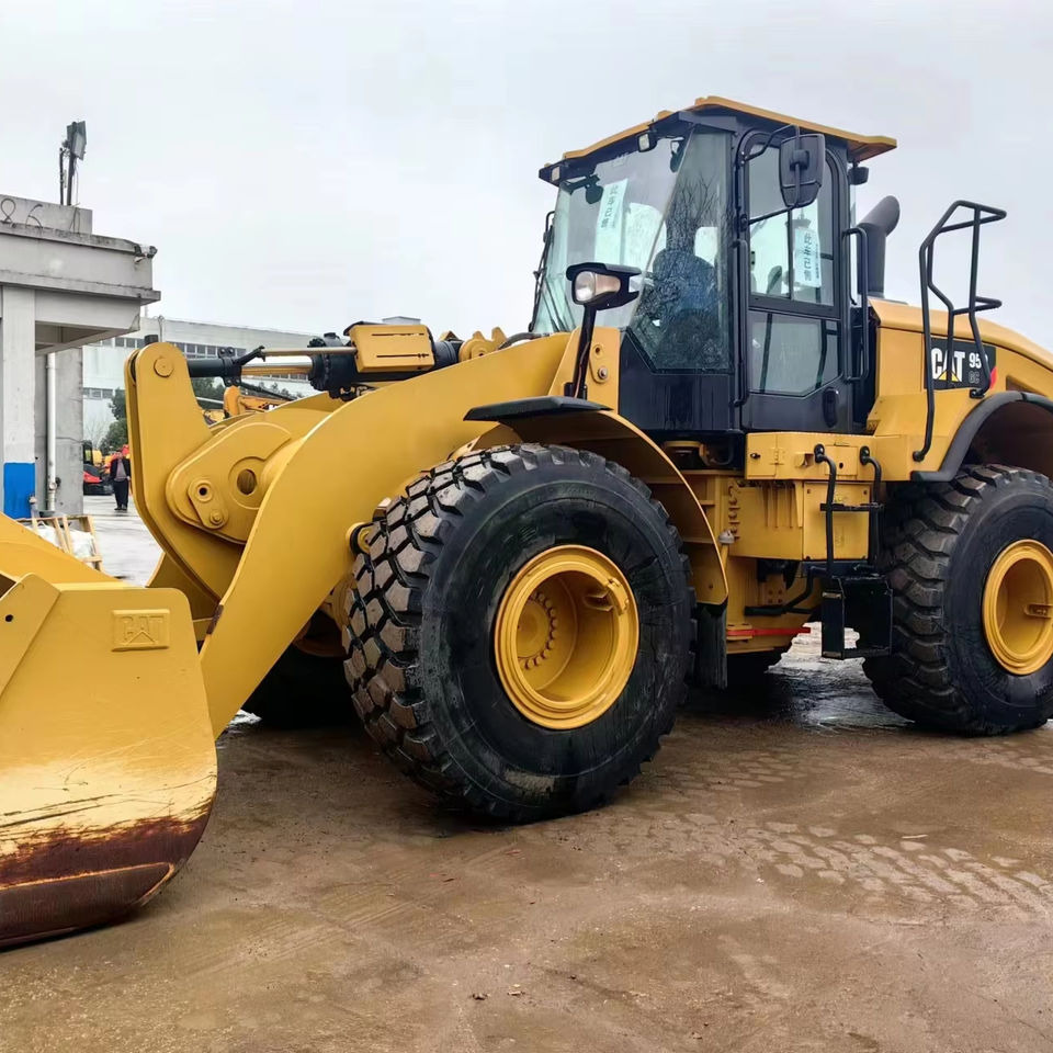 Low Price Sale! Used CAT 950GC Wheel Loader Original Front End Loader 950GC Loader in Shanghai China - Kolový nakladač: obrázek 1 Low Price Sale! Used CAT 950GC Wheel Loader Original Front End Loader 950GC Loader in Shanghai China - Kolový nakladač: obrázek 1