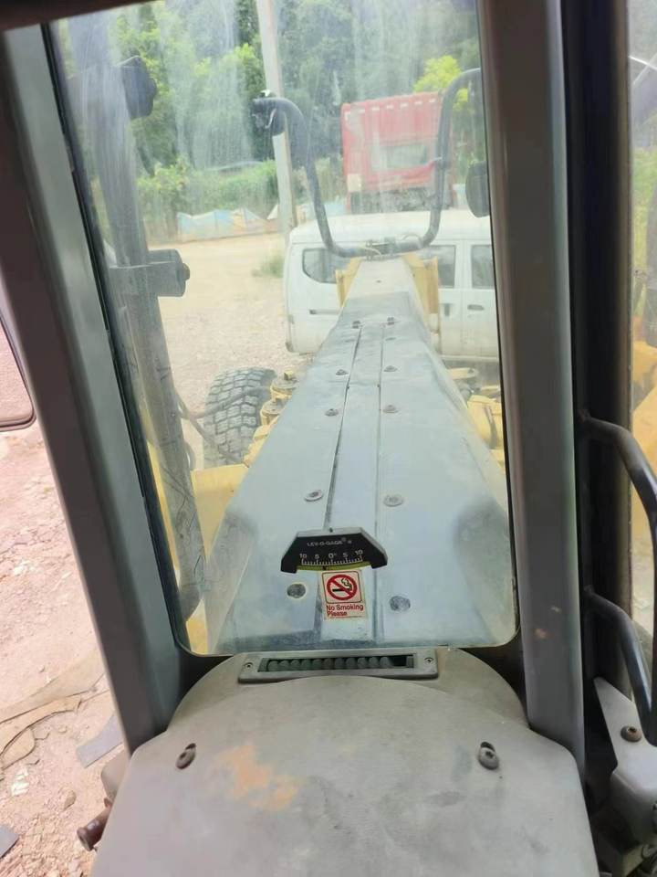 Original CAT 160M Grader Used Caterpillar Brand CAT 140H 140K 160K 120H 14G Motor Grader High Quality - Grejdr: obrázek 3 Original CAT 160M Grader Used Caterpillar Brand CAT 140H 140K 160K 120H 14G Motor Grader High Quality - Grejdr: obrázek 3