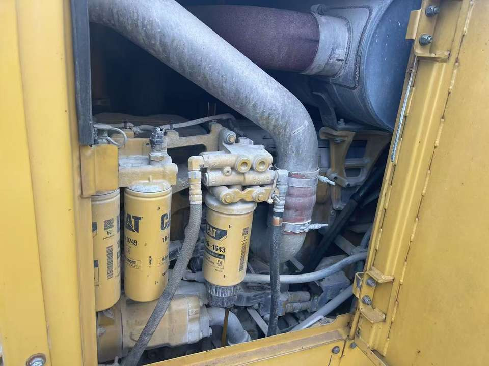 Used Cat Wheel Loader 986H for Sale Caterpillar Wheel Loader 986H in Good Condition - Kolový nakladač: obrázek 5 Used Cat Wheel Loader 986H for Sale Caterpillar Wheel Loader 986H in Good Condition - Kolový nakladač: obrázek 5