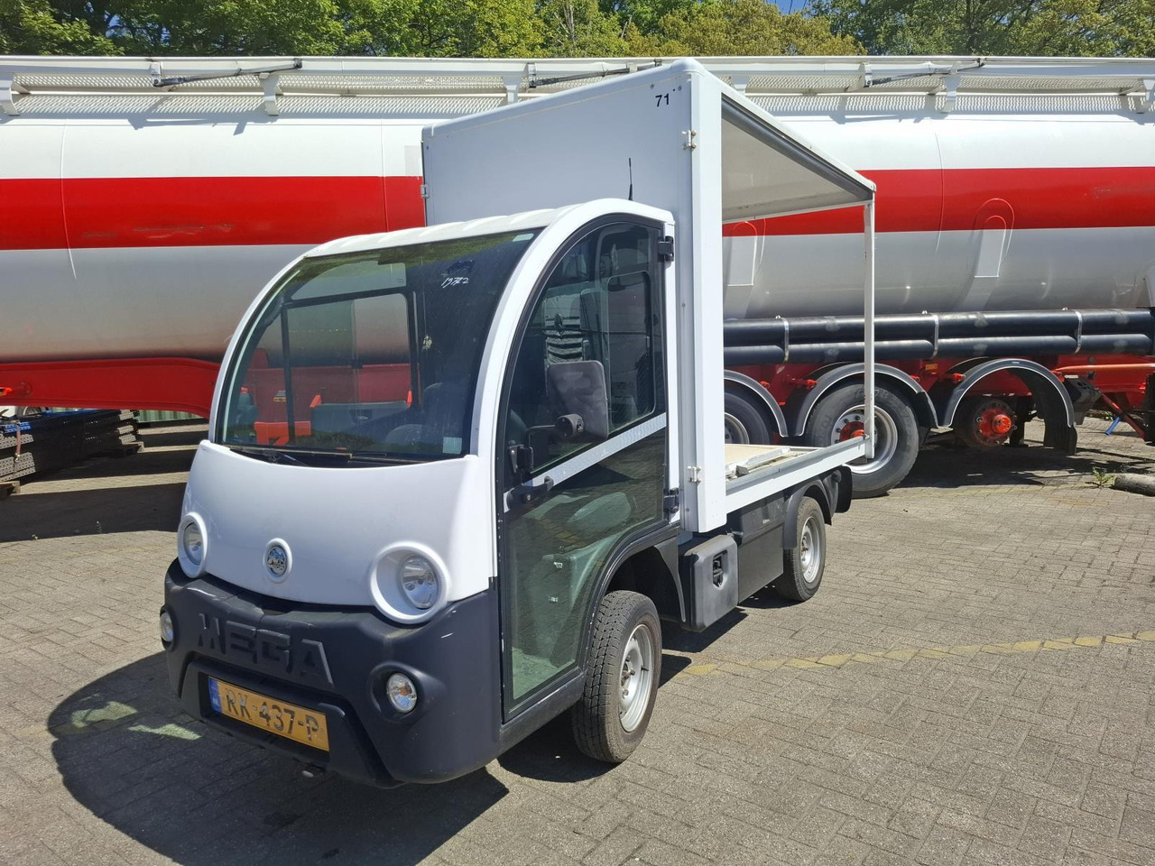 Golfový vozík Aixam Mega E-Worker Elektrische Bakwagen RK-437-P: obrázek 1