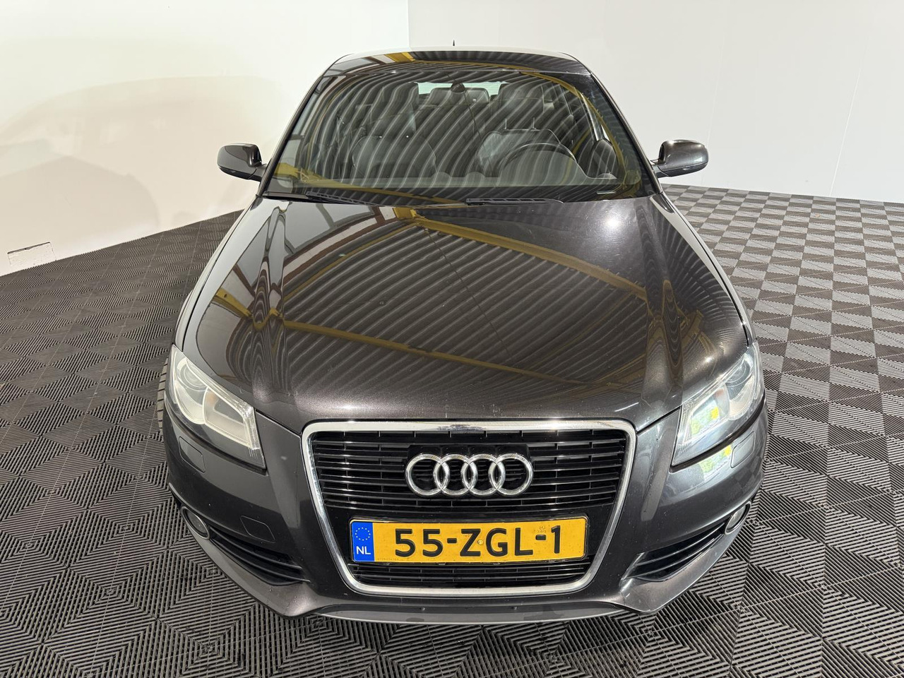 Audi A3 Sportback 1.2 TFSI S-Line 55-ZGL-1 246.717 km - Osobní auto: obrázek 2 Audi A3 Sportback 1.2 TFSI S-Line 55-ZGL-1 246.717 km - Osobní auto: obrázek 2