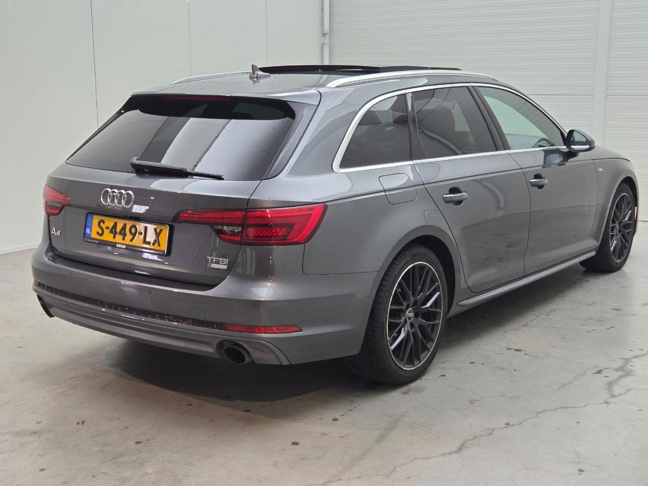 Audi A4 Avant 2.0 TFSI ultra Sport Pro Line S | 2017 | 251.737 km | Automaat | S449LX | NAP: Geen oordeel - Osobní auto: obrázek 4 Audi A4 Avant 2.0 TFSI ultra Sport Pro Line S | 2017 | 251.737 km | Automaat | S449LX | NAP: Geen oordeel - Osobní auto: obrázek 4