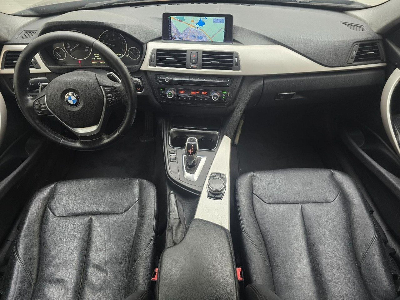 BMW 3-serie 320d EfficientDynamics Edition High Executive | 2014 | 300.611 km | Automaat | 7XTB45 | NAP: Logisch - Sedan: obrázek 5 BMW 3-serie 320d EfficientDynamics Edition High Executive | 2014 | 300.611 km | Automaat | 7XTB45 | NAP: Logisch - Sedan: obrázek 5