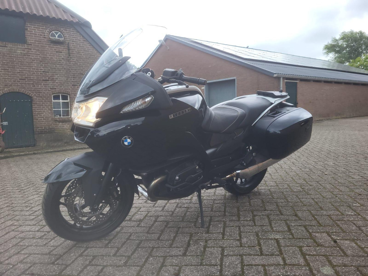 Bmw R1200 RT | 2009 | 110.660 km | MV-XF-69 - Motocykl: obrázek 1 Bmw R1200 RT | 2009 | 110.660 km | MV-XF-69 - Motocykl: obrázek 1