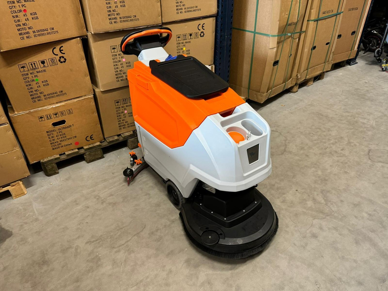Úklidový stroj CHANCEE XMD 50/50C VEEGMACHINE NIEUW: obrázek 1