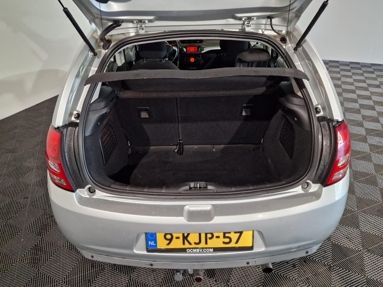 Citroen C3 1.6 Vti 2012 193.593 km 9-KJP-57 - Hatchback: obrázek 3 Citroen C3 1.6 Vti 2012 193.593 km 9-KJP-57 - Hatchback: obrázek 3