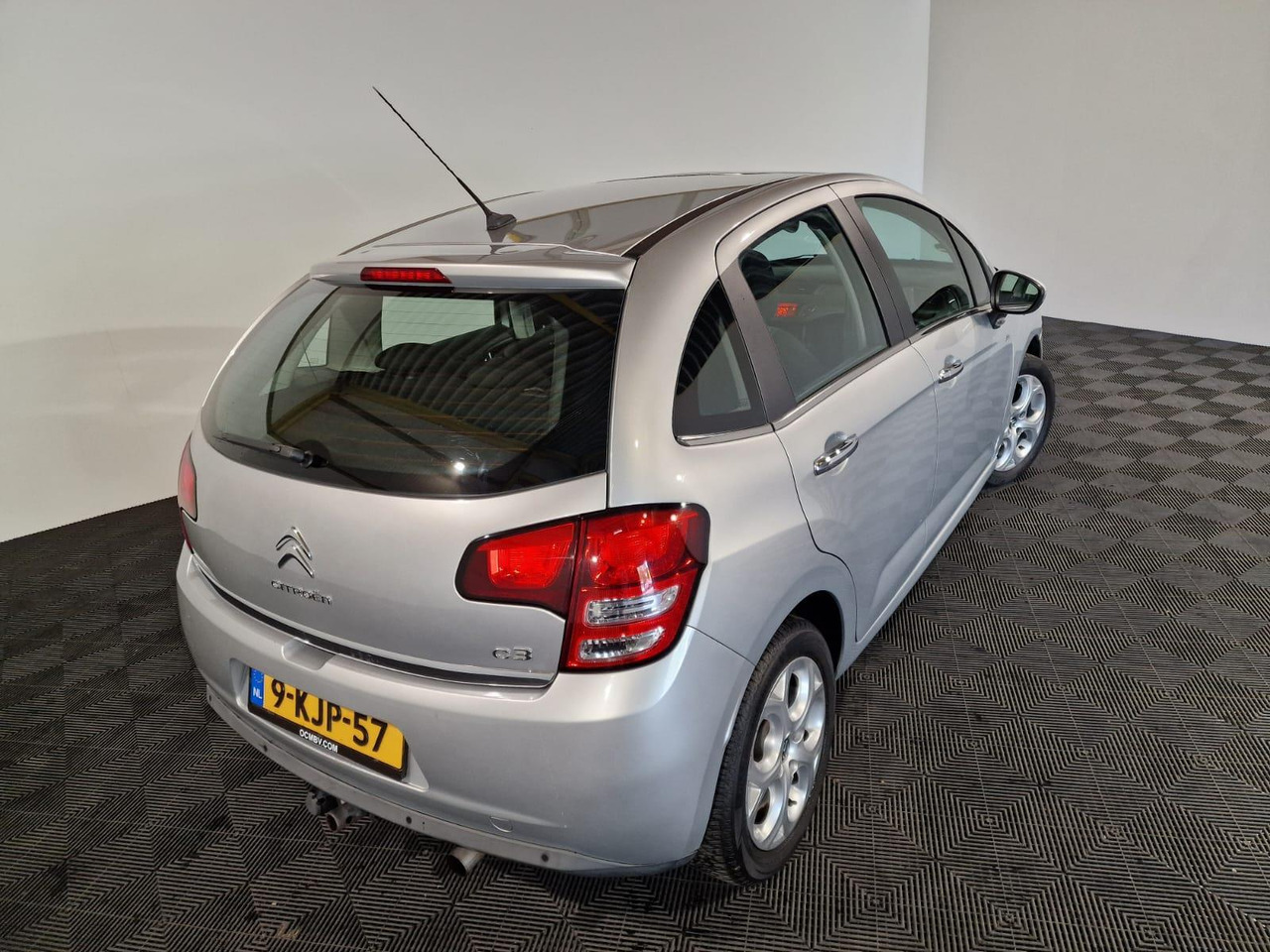 Citroen C3 1.6 Vti 2012 193.593 km 9-KJP-57 - Hatchback: obrázek 4 Citroen C3 1.6 Vti 2012 193.593 km 9-KJP-57 - Hatchback: obrázek 4