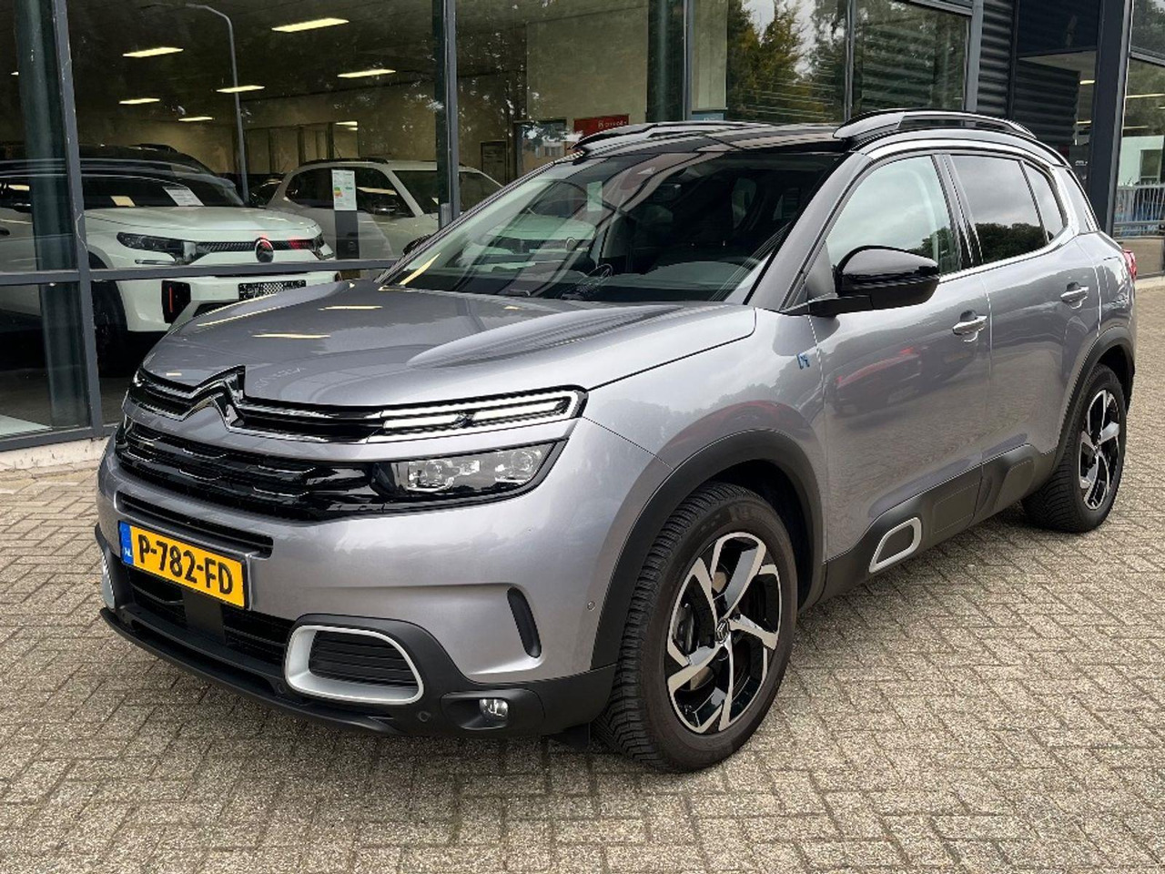 Citroen C5 Aircross 1.6 Plug - in Hybrid 225 Shine | 2021 | 81.408 km | Automaat | P782FD | NAP: Geen oordeel - SUV: obrázek 1 Citroen C5 Aircross 1.6 Plug - in Hybrid 225 Shine | 2021 | 81.408 km | Automaat | P782FD | NAP: Geen oordeel - SUV: obrázek 1