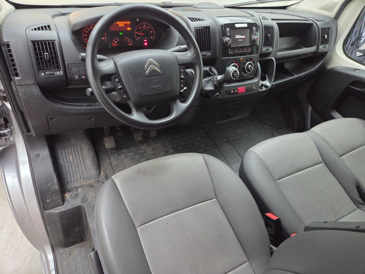 Citroen Jumper 35 2.2 BlueHDi 140 L2H2 Club | 2021 | 71.315 km | VSX13H | NAP: Geen oordeel - Furgon: obrázek 5 Citroen Jumper 35 2.2 BlueHDi 140 L2H2 Club | 2021 | 71.315 km | VSX13H | NAP: Geen oordeel - Furgon: obrázek 5