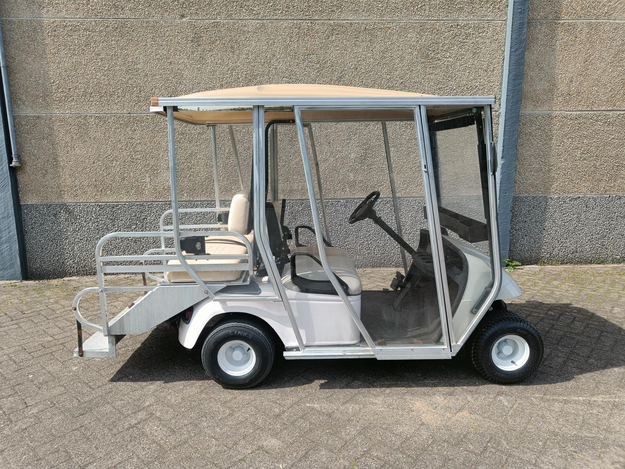 E-Way EW-AM2A 4-Persoons Elektrische Golfkar - Golfový vozík: obrázek 5 E-Way EW-AM2A 4-Persoons Elektrische Golfkar - Golfový vozík: obrázek 5