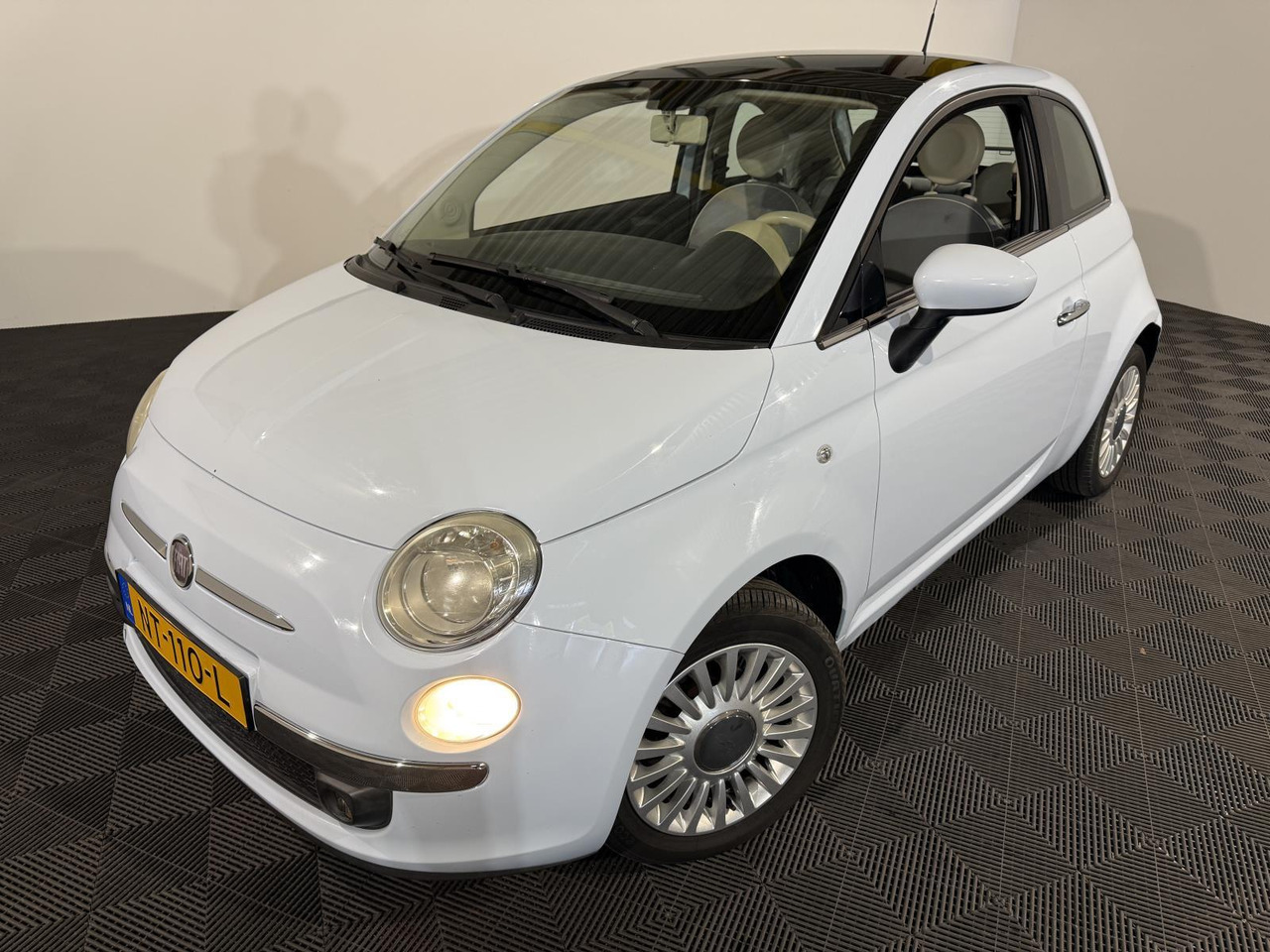 Fiat | 500 | 1.2 Naked | 2008 | 184.331 km | NT110L | Geen oordeel - Hatchback: obrázek 1 Fiat | 500 | 1.2 Naked | 2008 | 184.331 km | NT110L | Geen oordeel - Hatchback: obrázek 1