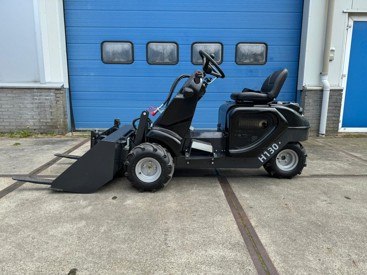 Heracles H130 Mini Shovel Nieuw - Vybavení garáže/ Dílny: obrázek 2 Heracles H130 Mini Shovel Nieuw - Vybavení garáže/ Dílny: obrázek 2