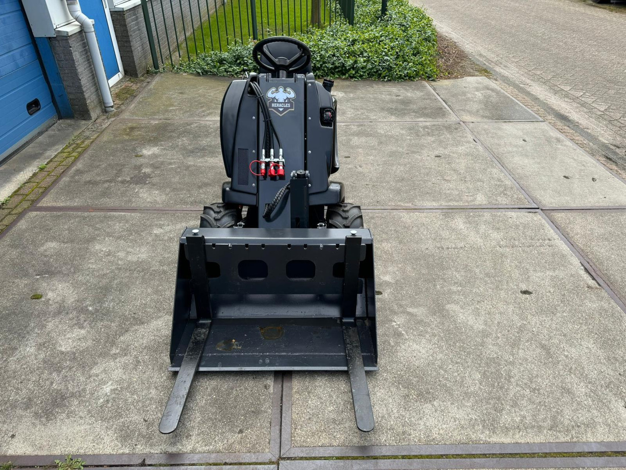 Heracles H130 Mini Shovel Nieuw - Vybavení garáže/ Dílny: obrázek 5 Heracles H130 Mini Shovel Nieuw - Vybavení garáže/ Dílny: obrázek 5