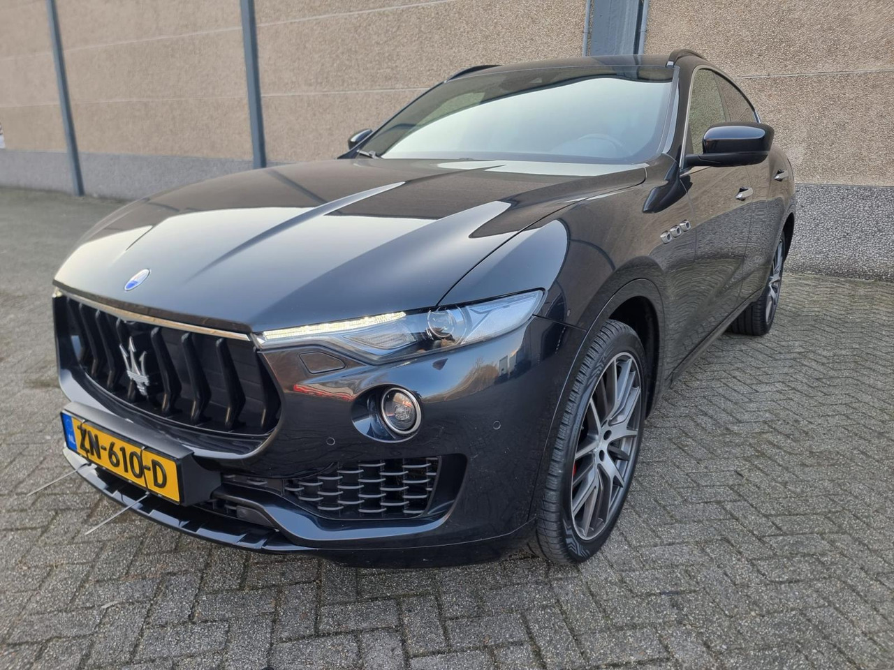 Maserati Levante Q4 3.0D V6 AWD 2017 193.519 km ZN-610-D - SUV: obrázek 1 Maserati Levante Q4 3.0D V6 AWD 2017 193.519 km ZN-610-D - SUV: obrázek 1