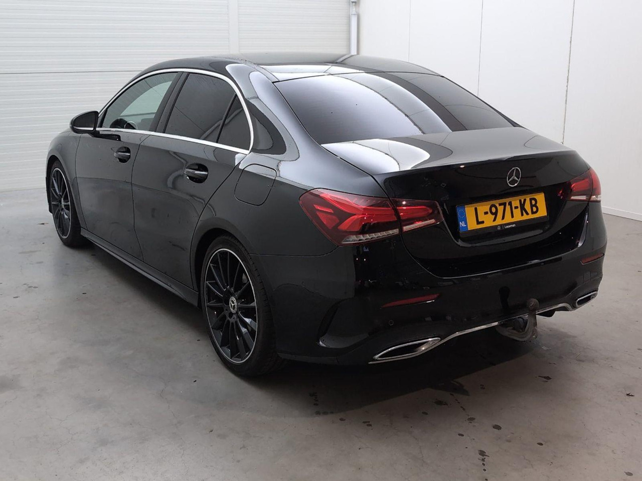 Mercedes-Benz A-klasse 180 Business Solution AMG | 2019 | 114.868 km | Automaat | L971KB | NAP: Geen oordeel - Sedan: obrázek 3 Mercedes-Benz A-klasse 180 Business Solution AMG | 2019 | 114.868 km | Automaat | L971KB | NAP: Geen oordeel - Sedan: obrázek 3