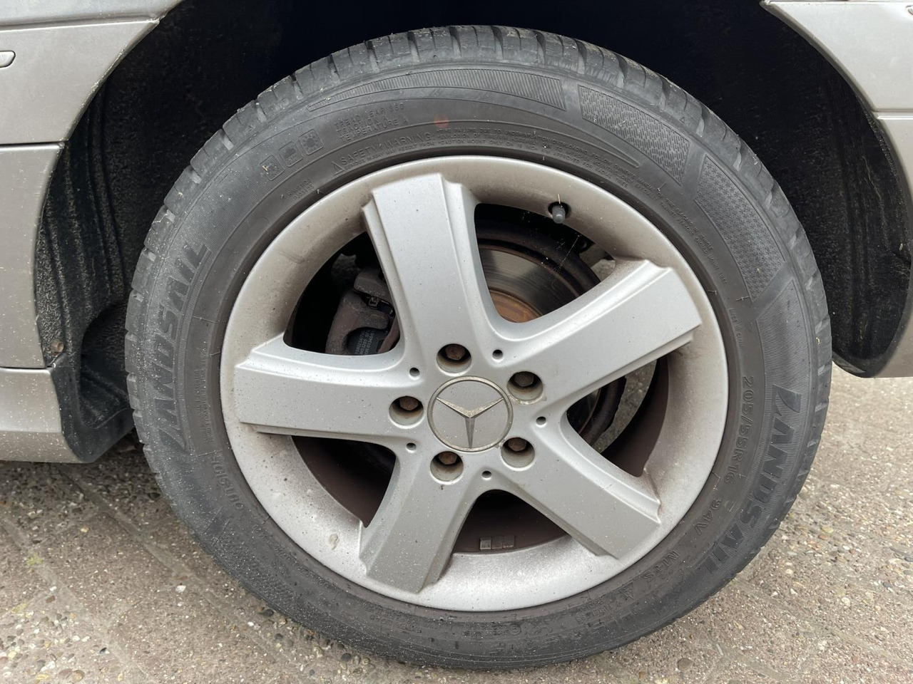 Mercedes-Benz B-Klasse 170 Business Class | 2005 | 217.372 km | RK-857-B - Osobní auto: obrázek 3 Mercedes-Benz B-Klasse 170 Business Class | 2005 | 217.372 km | RK-857-B - Osobní auto: obrázek 3