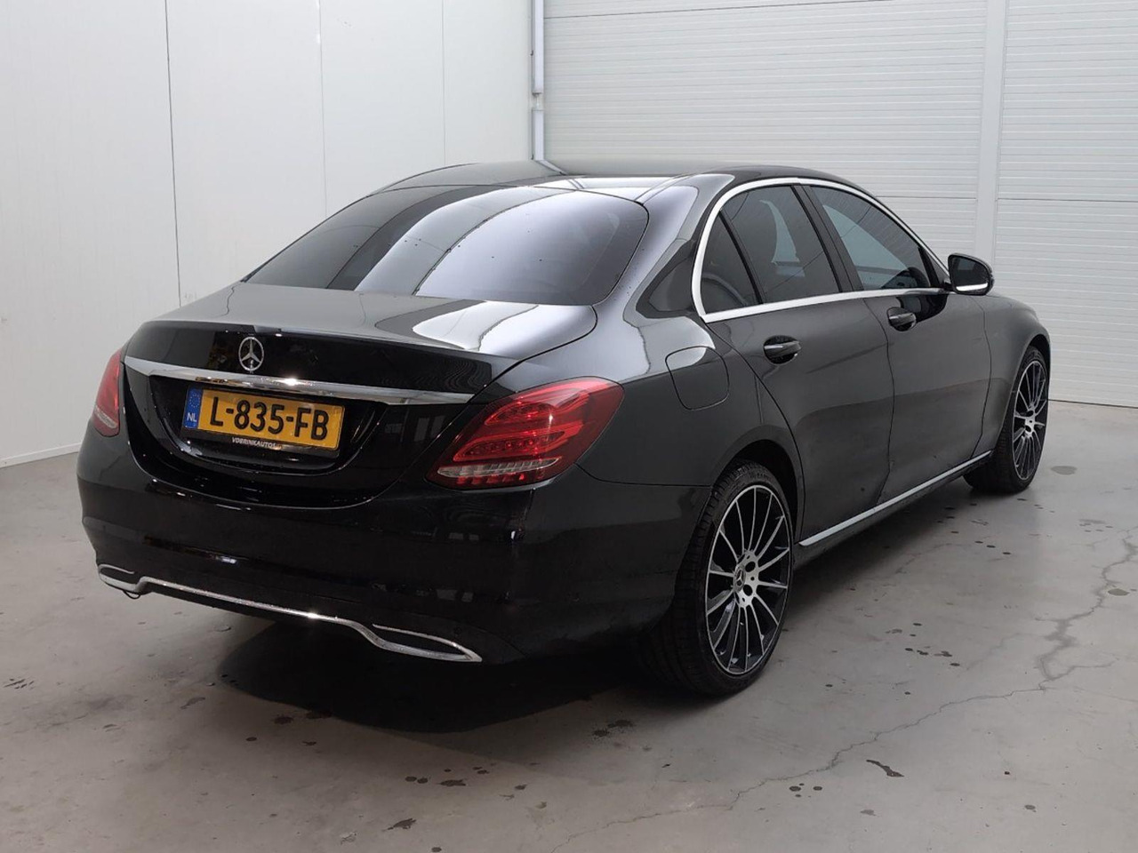 Mercedes-Benz C-klasse 250 CDI 4MATIC Premium Plus | 2017 | 201.697 km | Automaat | L835FB | NAP: Geen oordeel - Sedan: obrázek 4 Mercedes-Benz C-klasse 250 CDI 4MATIC Premium Plus | 2017 | 201.697 km | Automaat | L835FB | NAP: Geen oordeel - Sedan: obrázek 4
