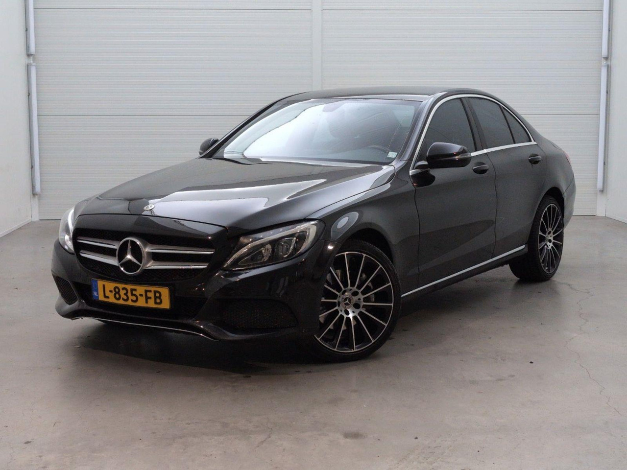 Mercedes-Benz C-klasse 250 CDI 4MATIC Premium Plus | 2017 | 201.697 km | Automaat | L835FB | NAP: Geen oordeel - Sedan: obrázek 1 Mercedes-Benz C-klasse 250 CDI 4MATIC Premium Plus | 2017 | 201.697 km | Automaat | L835FB | NAP: Geen oordeel - Sedan: obrázek 1
