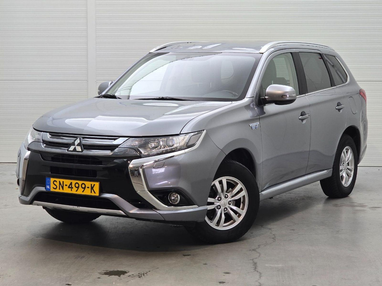 SUV Mitsubishi Outlander 2.0 PHEV Pure | 2018 | 197.128 km | Automaat | SN499K | NAP: Logisch: obrázek 1