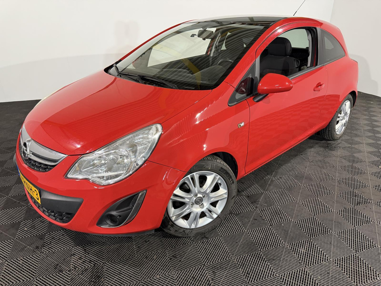 Opel Corsa 1.2-16V Color Edition | 2011 | 205.202 km | 99-RNH-3 - Hatchback: obrázek 1 Opel Corsa 1.2-16V Color Edition | 2011 | 205.202 km | 99-RNH-3 - Hatchback: obrázek 1