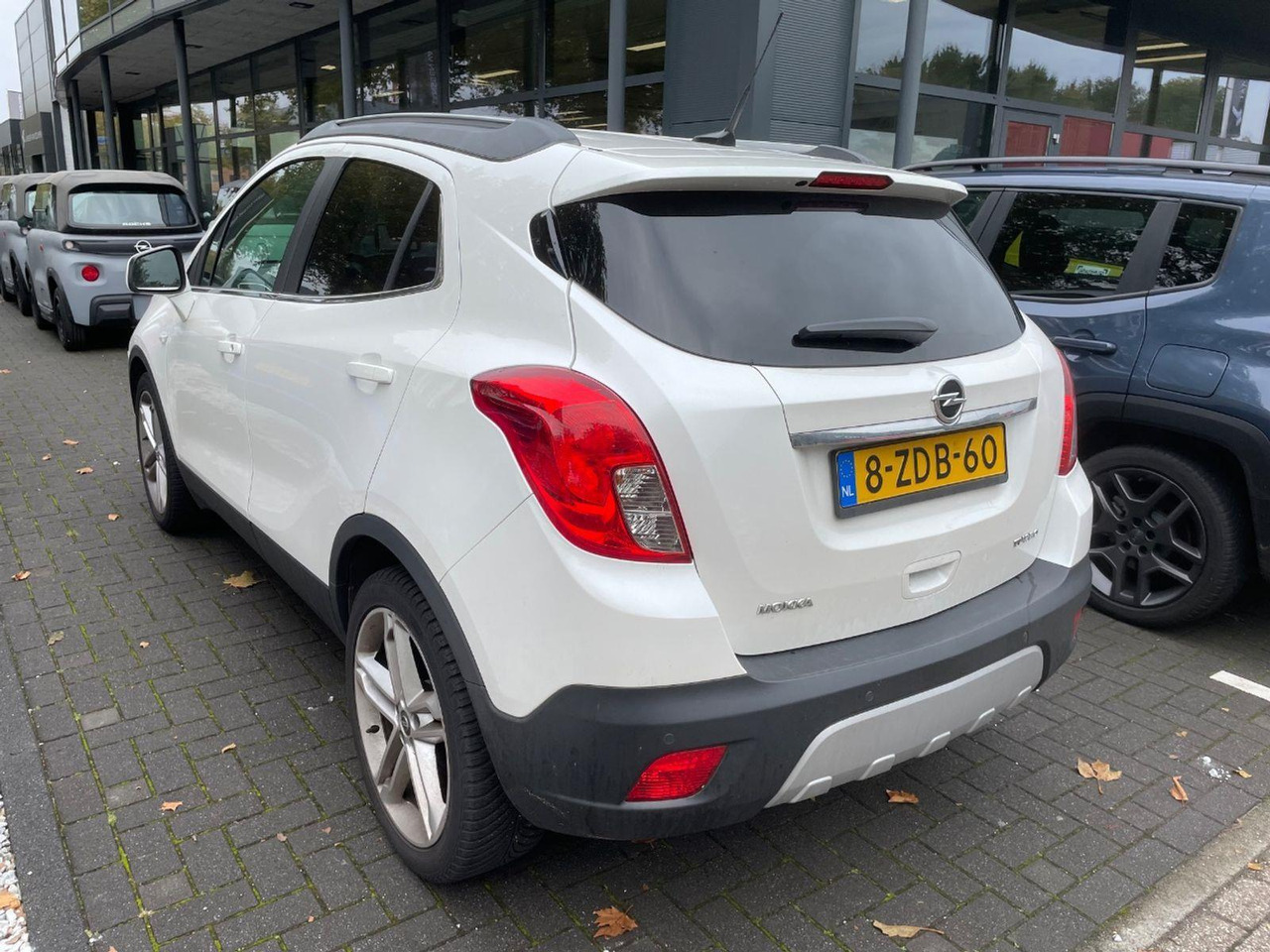 Opel Mokka 1.4 T Cosmo | 2014 | 98.606 km | 8ZDB60 | NAP: Logisch - SUV: obrázek 3 Opel Mokka 1.4 T Cosmo | 2014 | 98.606 km | 8ZDB60 | NAP: Logisch - SUV: obrázek 3