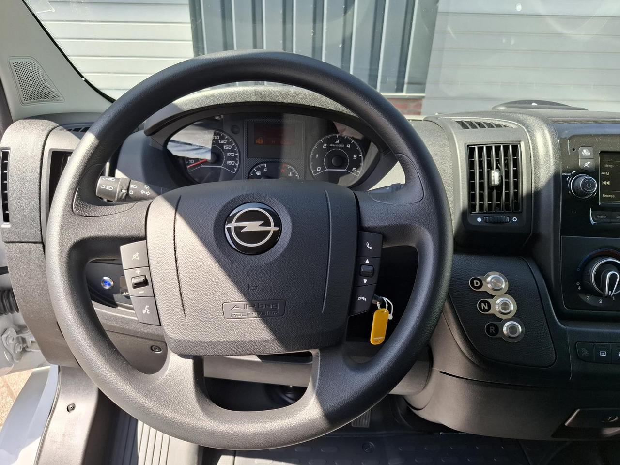 Opel Movano-E L2H2 | 2023 | 82 km | VVF-75-P - Furgon: obrázek 5 Opel Movano-E L2H2 | 2023 | 82 km | VVF-75-P - Furgon: obrázek 5