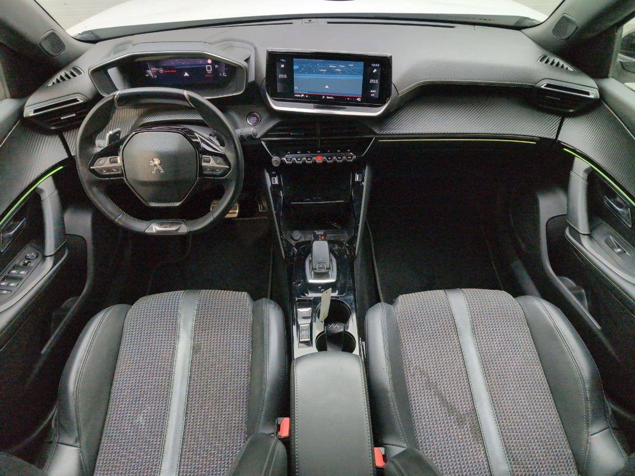 Peugeot 2008 1.2 PureTech Allure | 2021 | 82.638 km | Automaat | GZS91X | NAP: Geen oordeel - SUV: obrázek 5 Peugeot 2008 1.2 PureTech Allure | 2021 | 82.638 km | Automaat | GZS91X | NAP: Geen oordeel - SUV: obrázek 5