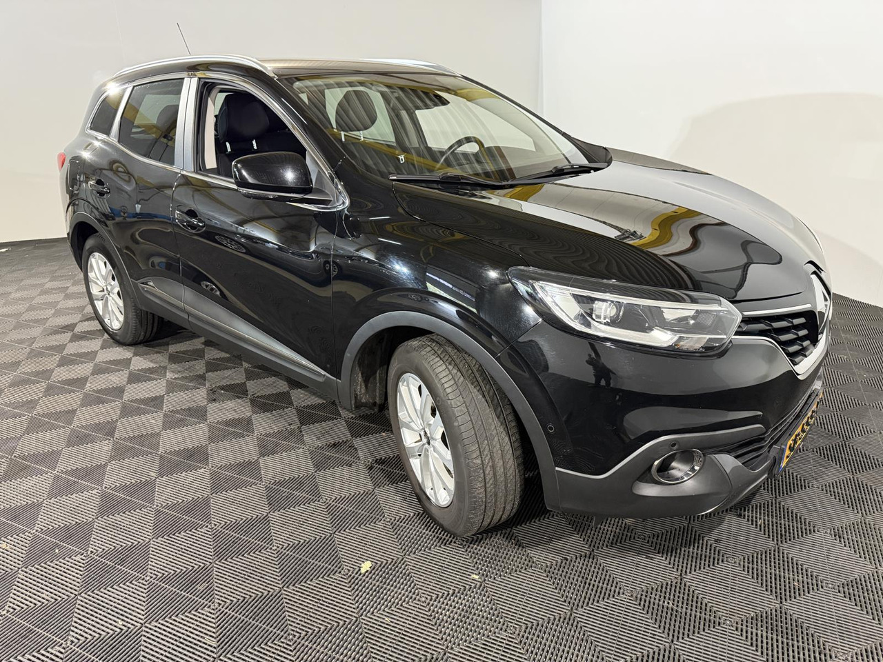 Renault | Kadjar | 1.2 TCe Intens | 2018 | 183.542 km | SB555X | Logisch - SUV: obrázek 3 Renault | Kadjar | 1.2 TCe Intens | 2018 | 183.542 km | SB555X | Logisch - SUV: obrázek 3