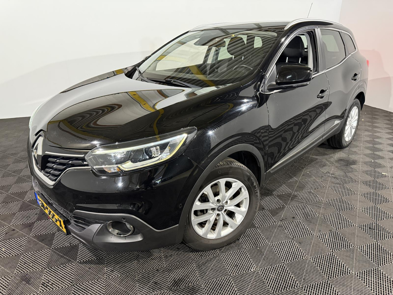 Renault | Kadjar | 1.2 TCe Intens | 2018 | 183.542 km | SB555X | Logisch - SUV: obrázek 1 Renault | Kadjar | 1.2 TCe Intens | 2018 | 183.542 km | SB555X | Logisch - SUV: obrázek 1