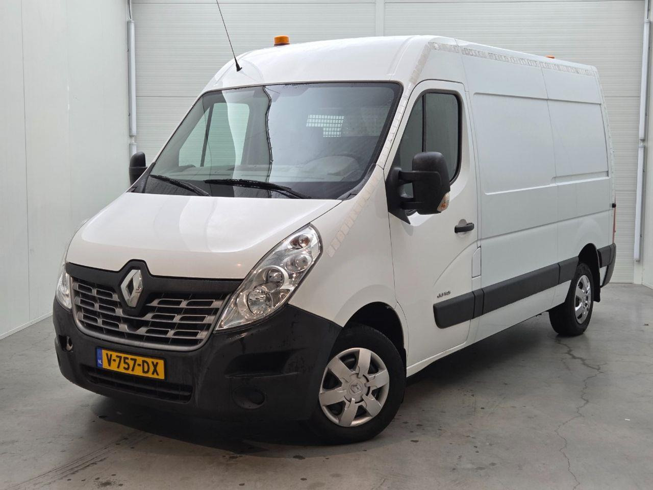 Renault Master T35 2.3 dCi L2H3 Energy | 2017 | 222.683 km | V757DX | NAP: Logisch - Furgon: obrázek 1 Renault Master T35 2.3 dCi L2H3 Energy | 2017 | 222.683 km | V757DX | NAP: Logisch - Furgon: obrázek 1